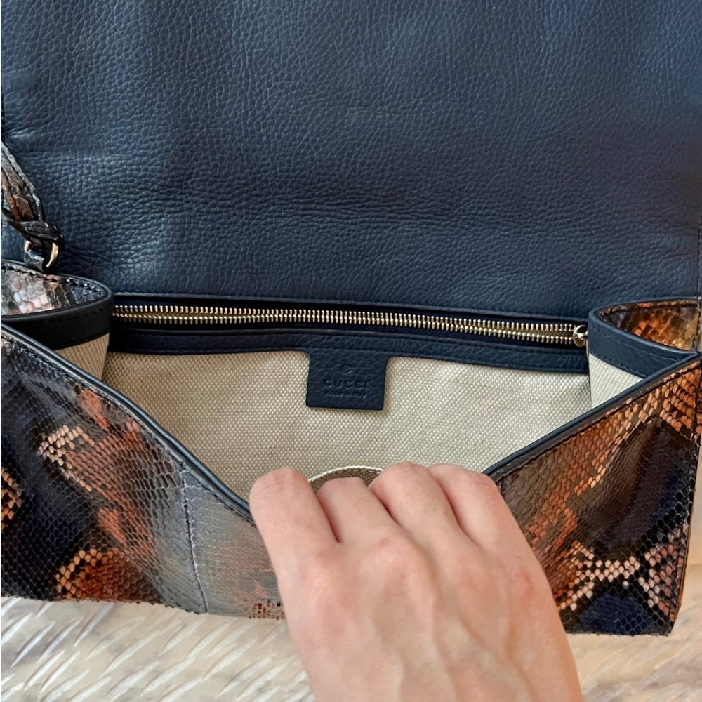 Gucci Python Sienna Clutch - Picture 8 of 9